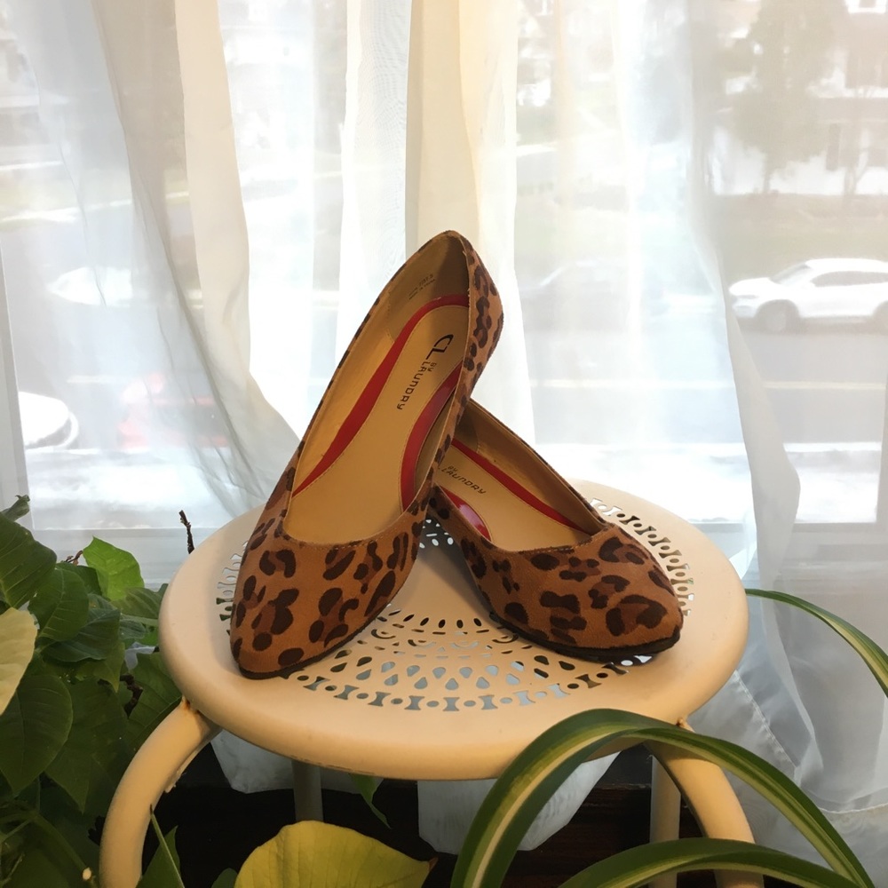 Chinese Laundry Leopard Print flat